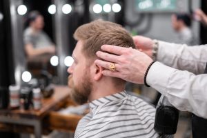 Naturalne właściwości olejów do włosów – skarbnica wartości dla Twoich kosmyków