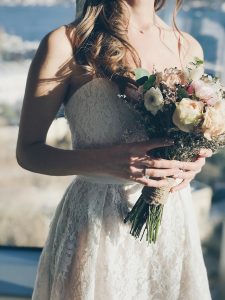 Elegancja i wdzięk: fryzury rozpuszczone włosy na różne okazje